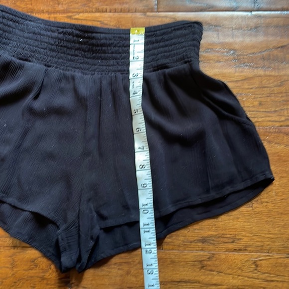Salt Life black beach shorts - Picture 3 of 5